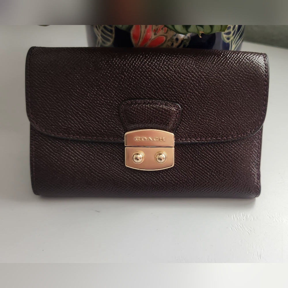 Coach Patent Crossgrain Leather Wallet  Push Lock Closure